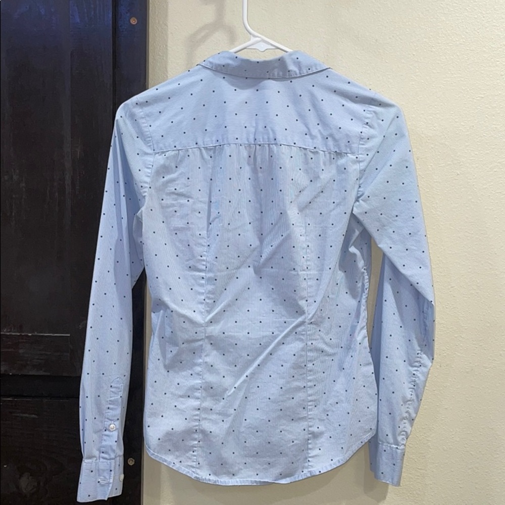 Star Button down - Picture 2 of 3